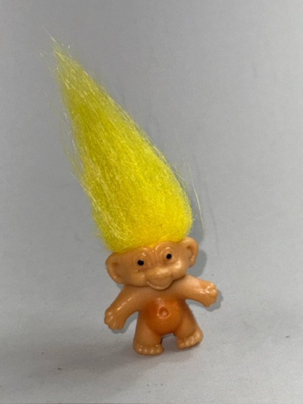 Vintage Russ Berrie Troll Toy Figure Pixie Elf Yellow Hair Sunshine Tiny Mini